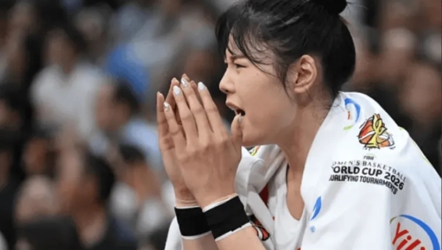 女篮世预赛5将引失望！李月汝领衔，3将狂铁，张茹下次别进了！