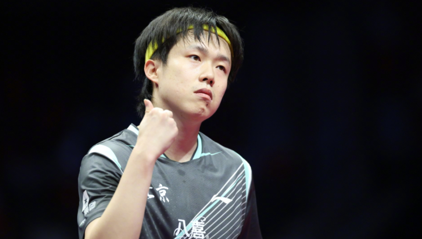 王楚钦大口喘气如释重负！搂黄镇廷如老友寒暄，满场神仙球太窒息