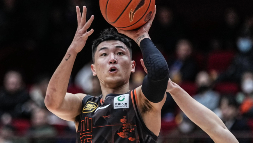 篮不住嘴 | 高诗岩落后3分传篮下+绝杀背景板 哪来勇气怼球迷？