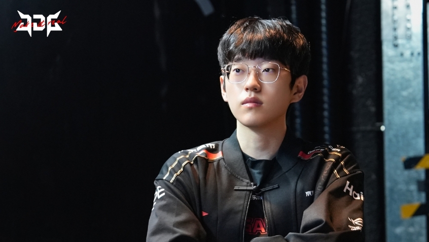 海外网友热议JDG不敌BLG：Scout烂透了！JDG明年买BDD吧