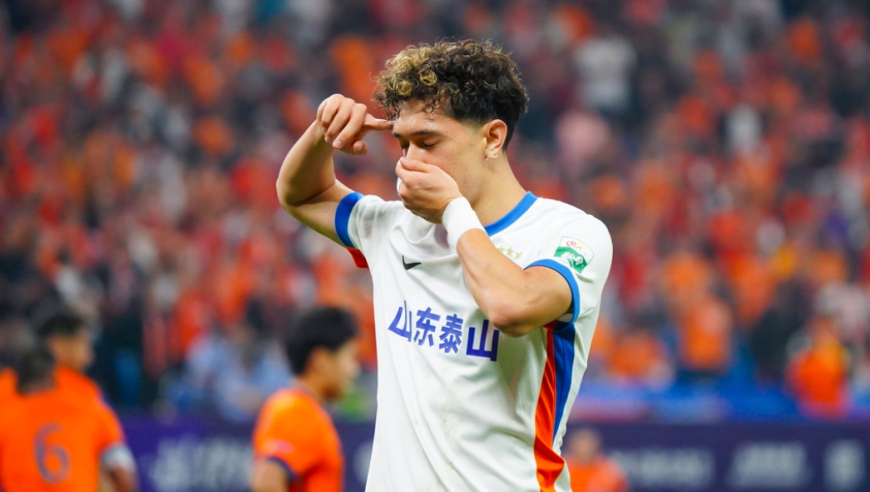 压哨绝平！中超：海牛三中门框2-2泰山 李小恒头槌破门 兰克尔泽传射