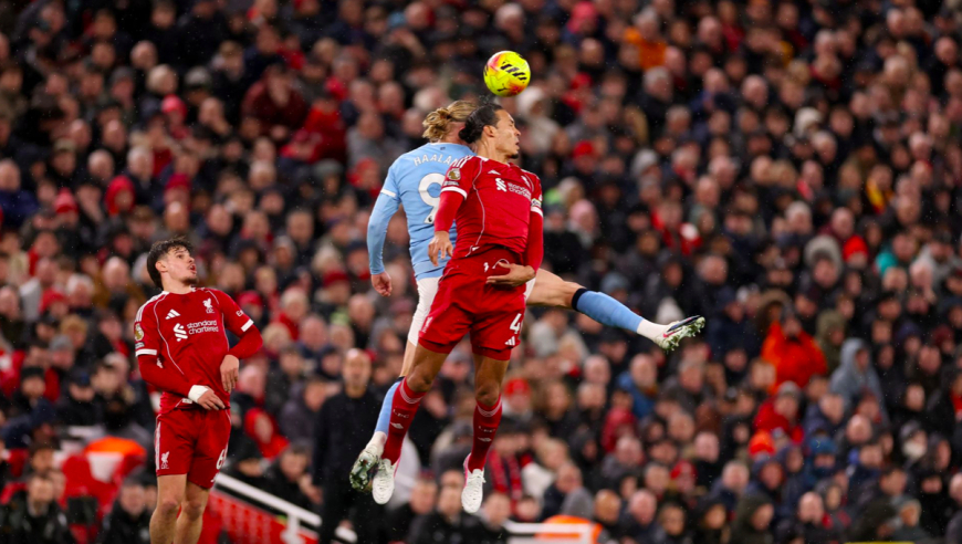 英超焦点战2-1神剧情！被轰世界波 12.9亿豪门93分钟绝杀+大逆转