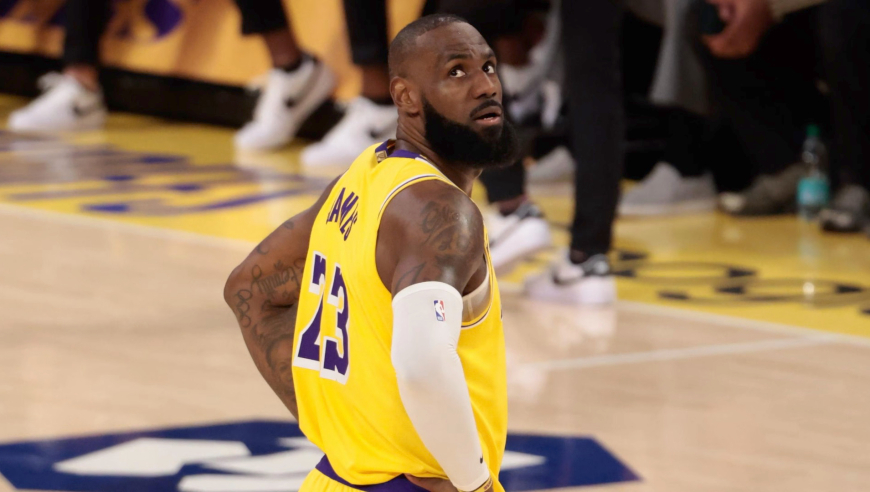 无心插柳柳成荫！NBA球星意外进球合集 詹皇妙传变三分