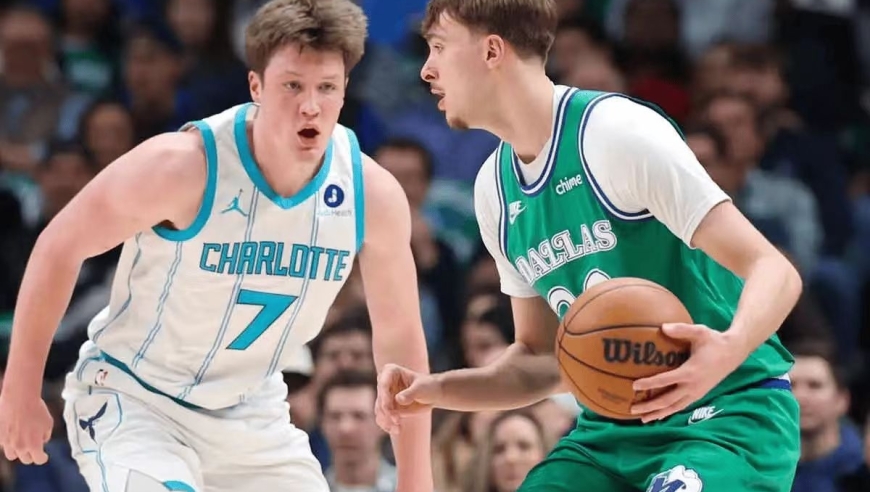 弗拉格轰49+10无缘进入最佳！马克西40+绝杀也落选，只因康神太猛了