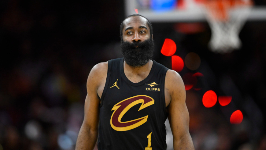 哈登vs活塞集锦：18+6+7全能表现 关键上篮杀死比赛