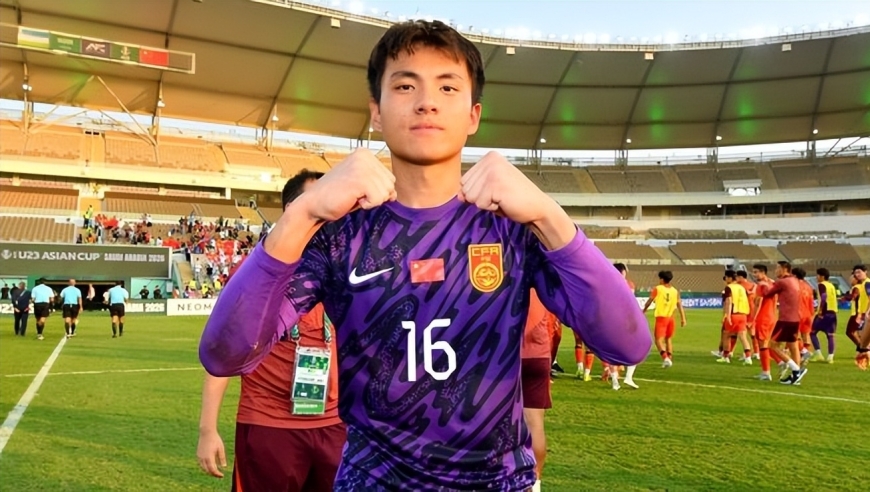 因出色表现行情暴涨，2000万买李昊到底值不值？中国门将严重断档