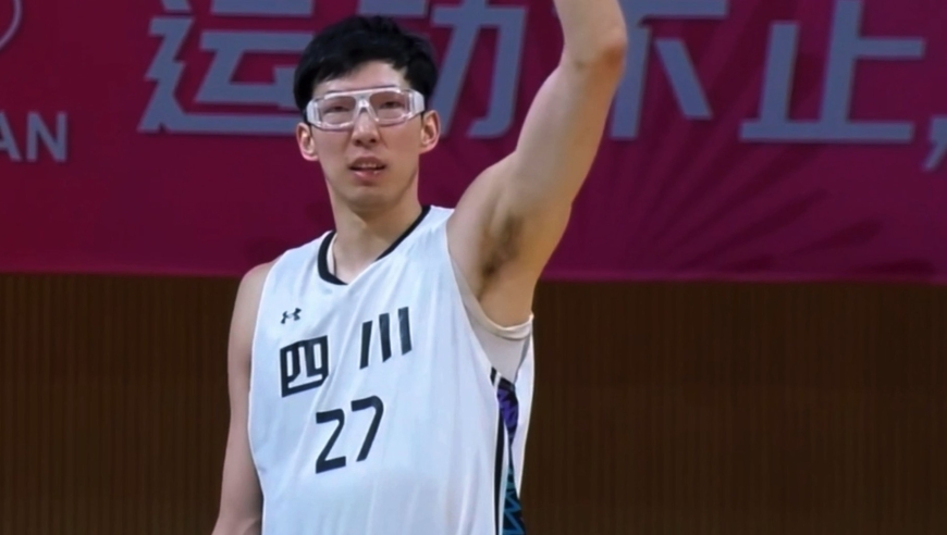 周琦23分14板，现实版打不过就加入，表现出色