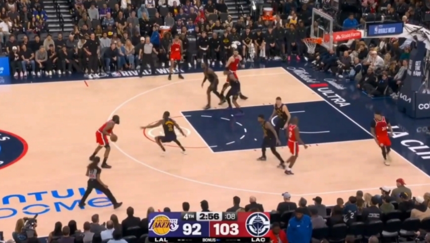 刺激！快船vs湖人最后3分钟：伦纳德关键助攻杀死比赛