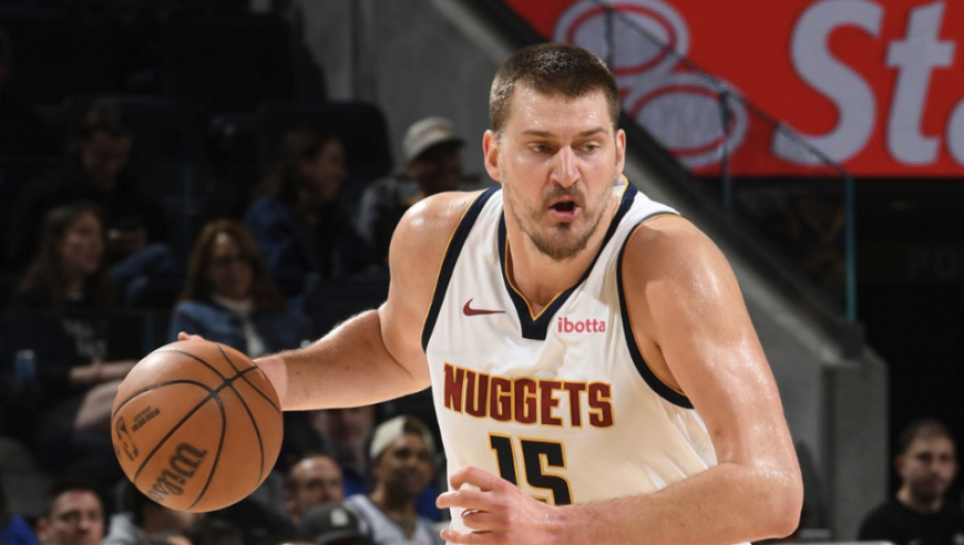 掘金惨遭残阵勇士爆冷！约基奇空砍35+20+12 末节仅3分难阻崩盘