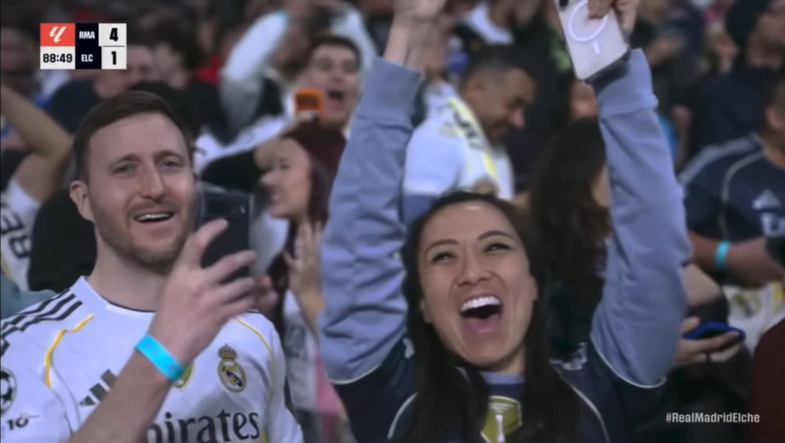 封神！皇马悍将68米吊射破门预定普斯卡什奖，球迷抱头不敢相信