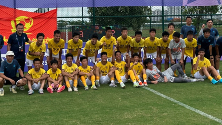 捍卫中国球队荣誉！邀请赛恒大足校8分钟追三球，4-4绝平韩国劲旅