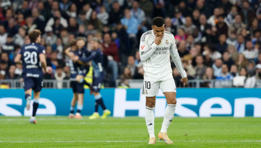 西甲：9人皇马主场0-2近5轮仅1胜落后4分 两后卫染红