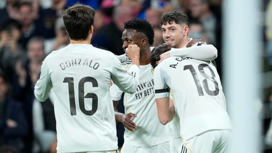 4-1！3粒点球，榜首易主，皇马疯狂8连胜，超越巴萨登顶