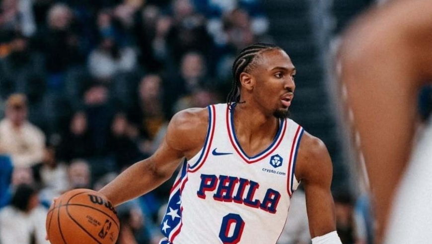 马克西39+8完爆爱德华兹，大帝缺阵探花6记三分，76人大胜森林狼