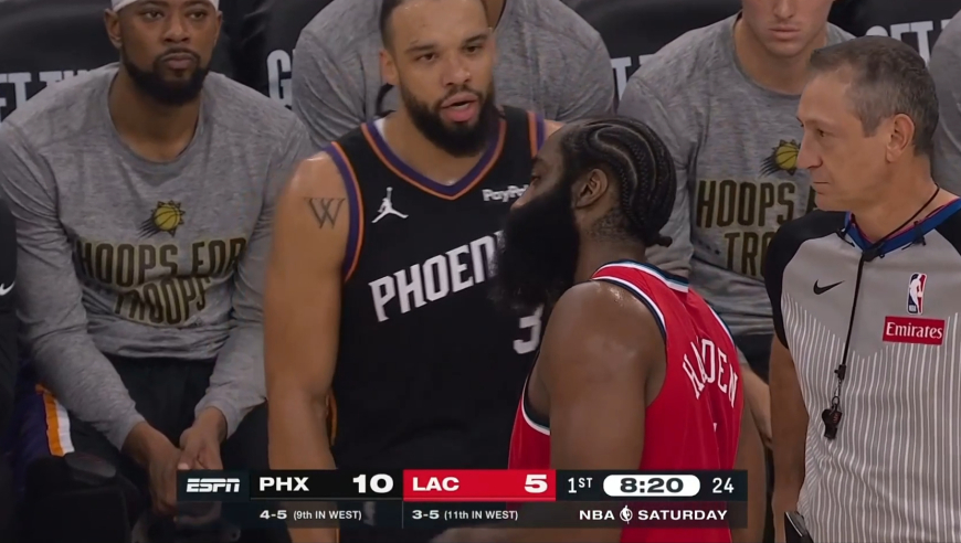 嘴巴没停过！狄龙疯狂挑衅与哈登互喷 哈登直接撞到狄龙单挑命中