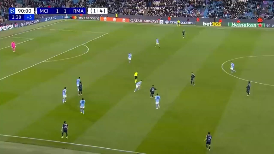 太刺激！慢镜还原皇马第93分钟超级神仙球绝杀曼城，全队沸腾