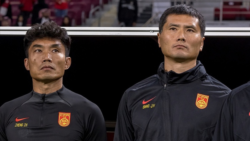 中国男足选帅生变，高层青睐45岁土帅接手，记者公开发难：整个选帅程序都是作秀