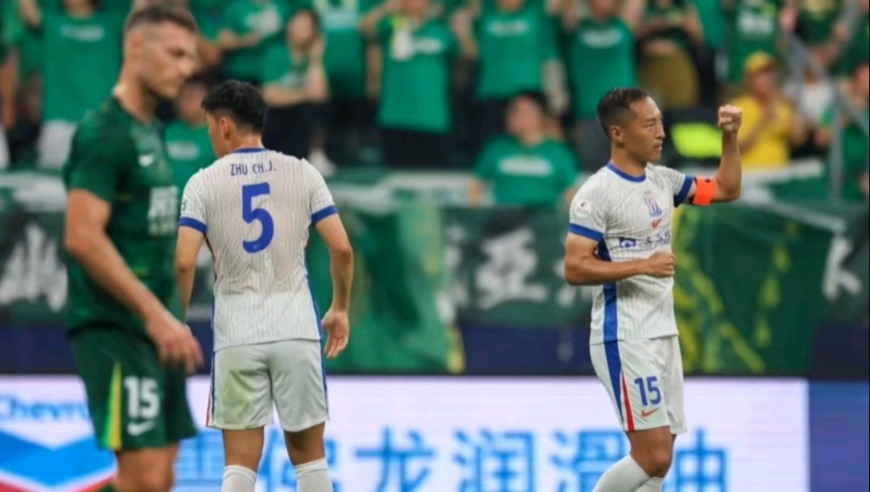 6万球迷现场见证！申花3-1送国安首败，强势登顶积分榜