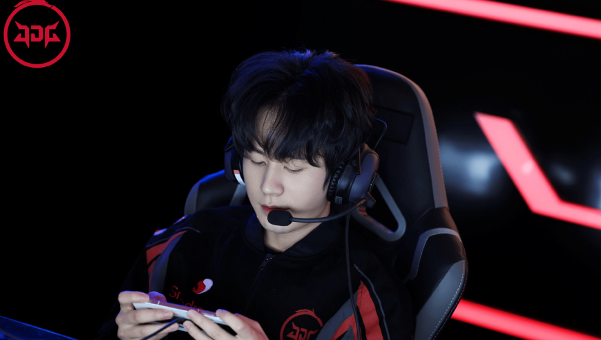 率先锁定胜者组，北京JDG发文：迎风向前，我期待这个春天！