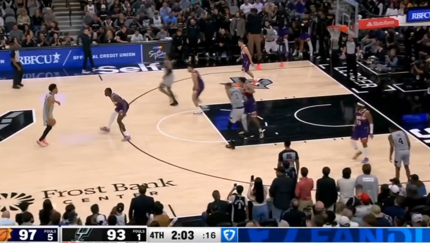 文班亚马压哨绝杀!回顾马刺对阵太阳最后一刻