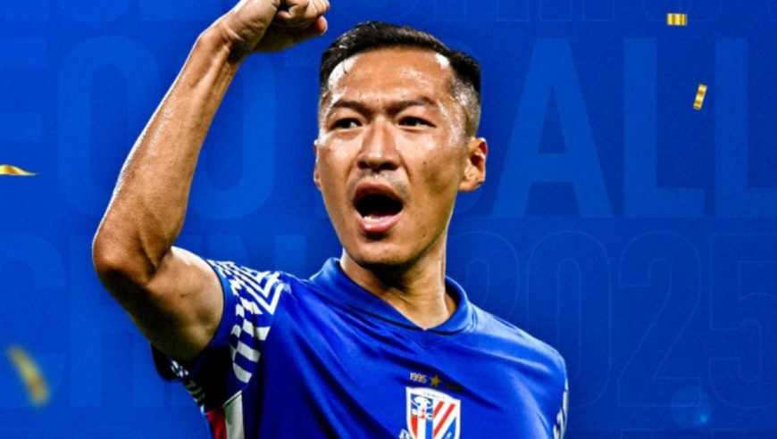 12球8助攻！37岁吴曦获金球奖，韦世豪发动态：全黑背景+偷感BGM