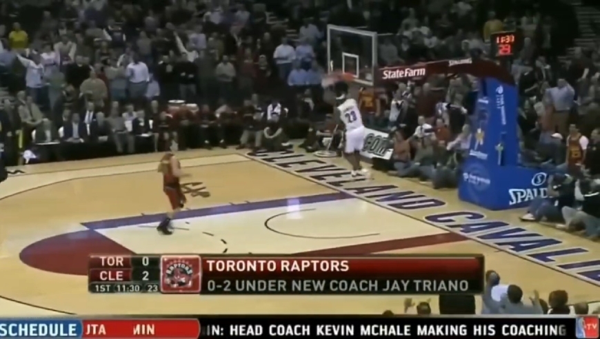 飞天遁地!来看1.0时期詹姆斯扣篮有多炸裂