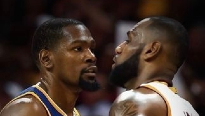 体坛记忆｜詹杜二人同样都是巅峰抱团，为何口碑却两极分化！