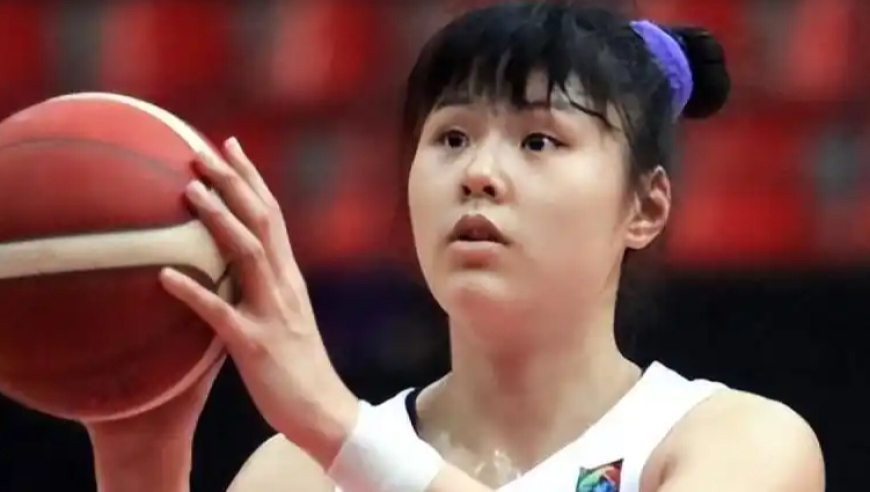 BUG！李月汝回归首秀21分集锦 连续三次打三分成功太无敌