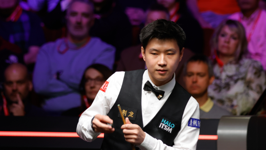 中国第一神枪手 赵心童薄进超难反角红球 准度惊人看呆全场