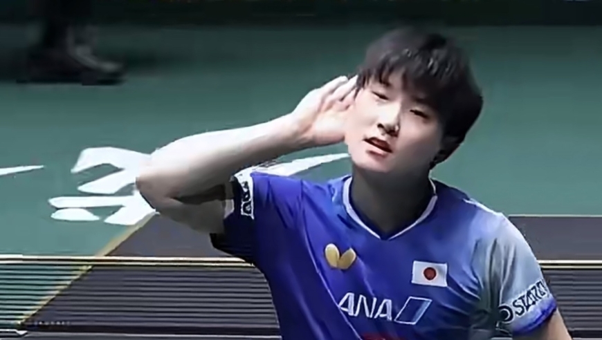 “支持日本人的去X！”“香港队好样的！”张本智和赢球后挑衅遭狂嘘