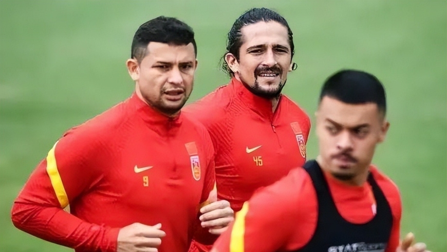 归化目标+1，又一位外援表态愿意入籍中国，5年独造96球