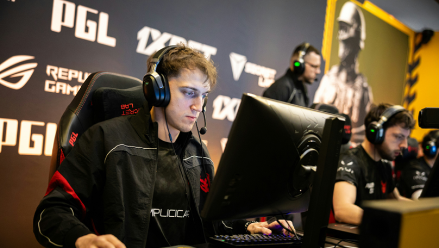 CSGO：NiKo迎来29岁生日！NaVi负责人否认队伍曾试图签Senzu