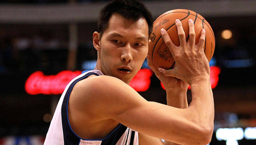体坛记忆丨回顾易建联16中12 砍下NBA生涯的最高的31分