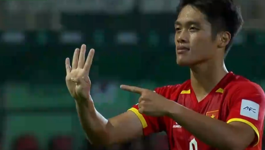 超级世界波！阮国越小角度破门，阮庭北助攻，越南5战韩国均破门