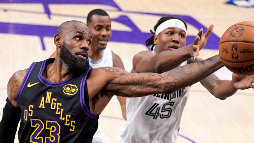 湖人灰熊决胜时刻：东契奇詹姆斯攻传一体 湖人打出19-6锁定胜局