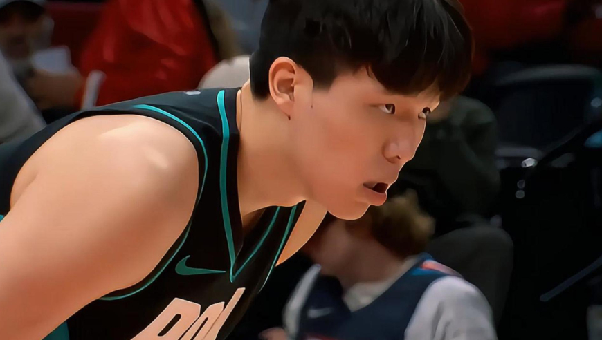 三投不中+三分三不沾！杨瀚森第二节三次出手全过程：解说都无语了