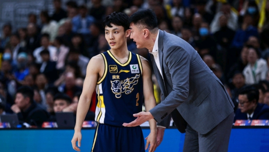 广东vs山东末节决战 徐杰三分两连击成取胜关键 萨姆纳突破锁胜局