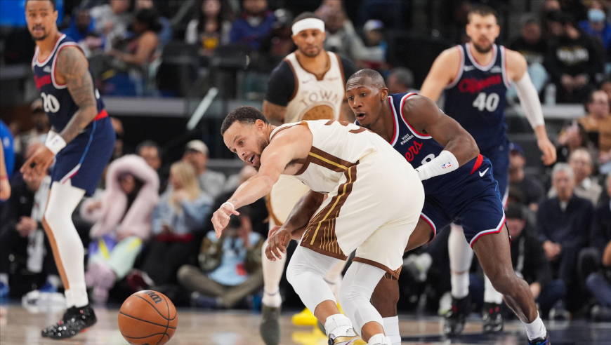 勇士快船决胜时刻：库里连进三分可惜六犯离场 巴特勒绝杀球三不沾