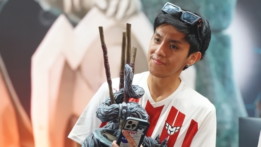 2025年沙雕玩家，世界首富被锤开挂红温，职业选手睡过头输比赛