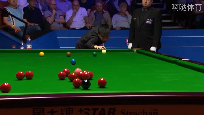 塞大师主动放弃手摆球，不料赵心童一发入魂，从头到尾准的不像话