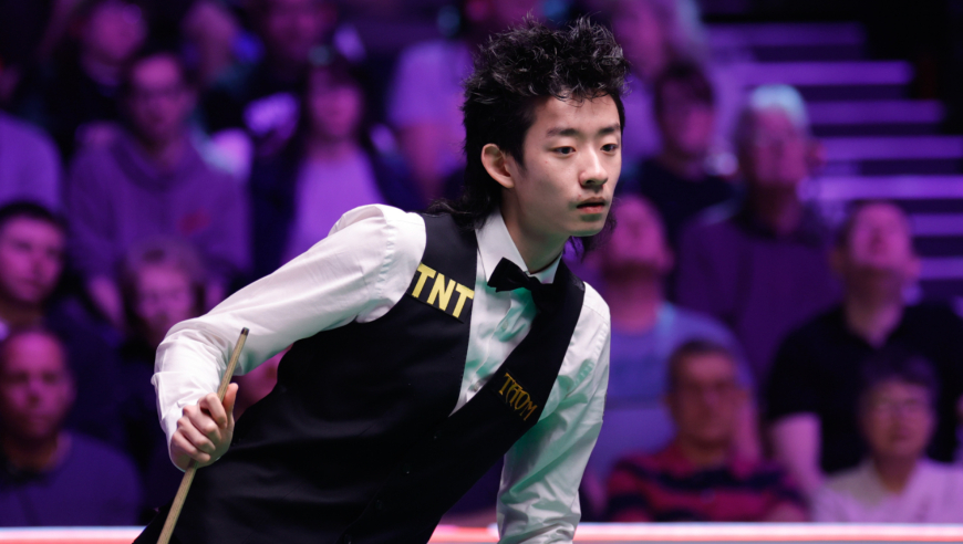 惊魂！吴宜泽单杆48分制胜回放 6-4绝杀霍尔特 晋级英锦赛16强