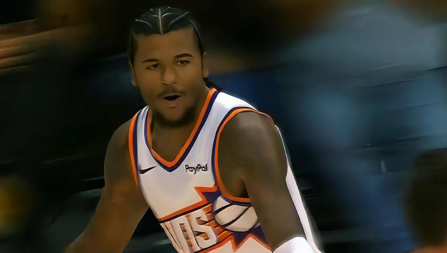 再见少年拉满弓！杰伦格林新赛季首秀6记三分：布克看了连连点头