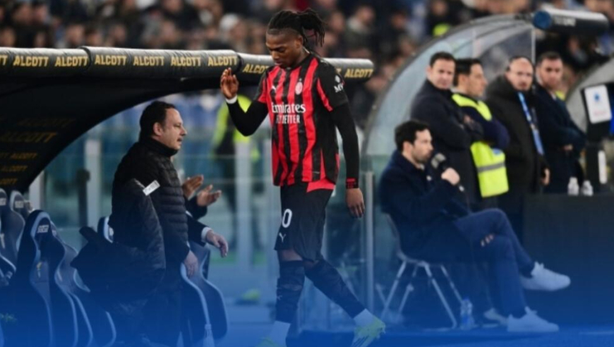 意甲-错失追分良机！AC米兰0-1拉齐奥距榜首8分，莱奥低迷+被换下闹情绪