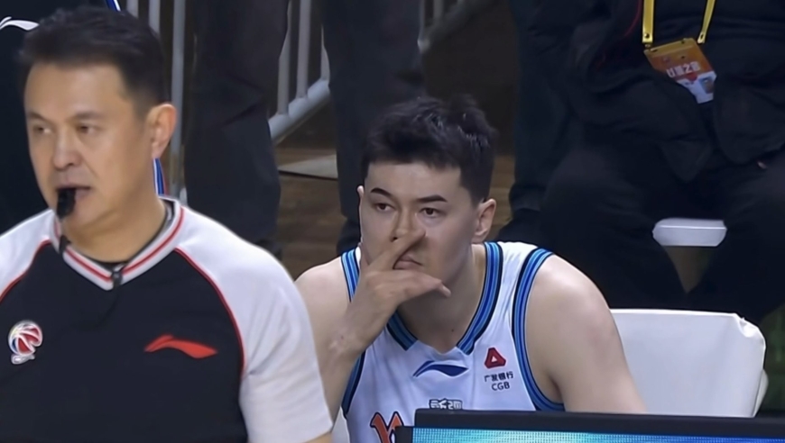 新疆男篮客场不敌同曦，领先那么多输球原因分析