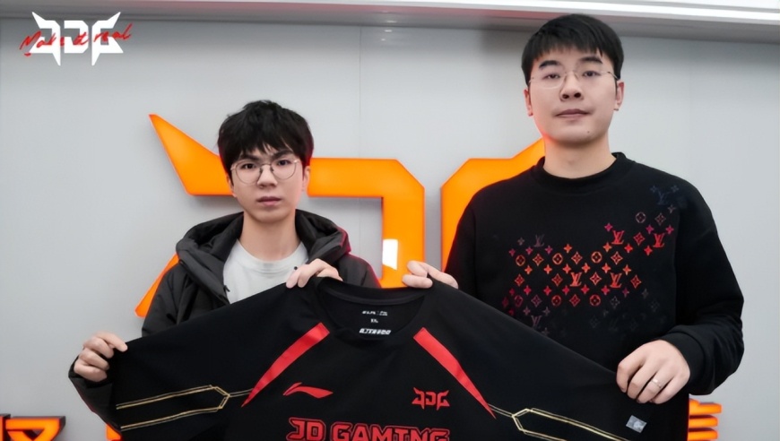 反向Q致敬韦神，EIK离开BLG原形毕露！JDG成为大冤种