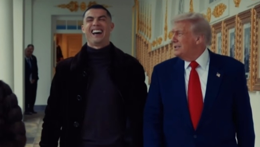 排面？40岁C罗与特朗普散步+咧嘴大笑！白宫官方认证：两位GOAT