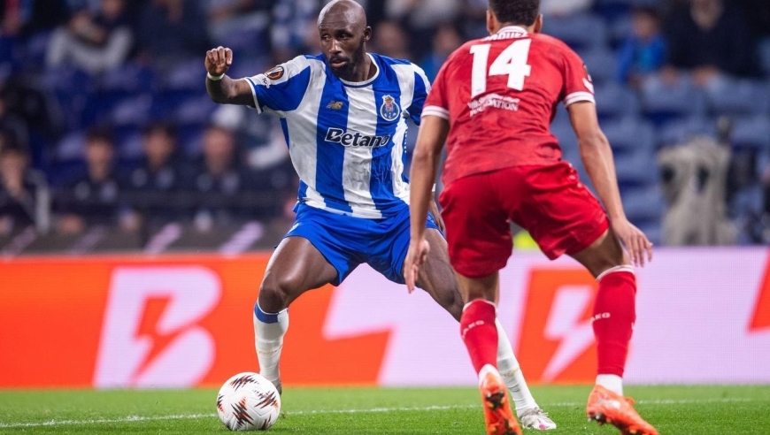 随着穆帅争冠最大劲敌2-1逆转,葡萄牙体育4-1,葡超最新积分榜出炉