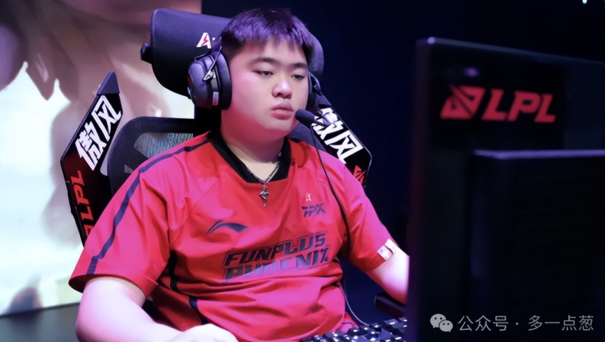 IG当冤大头，阵容确定4人大换血！内幕曝光，花高价买下Jwei