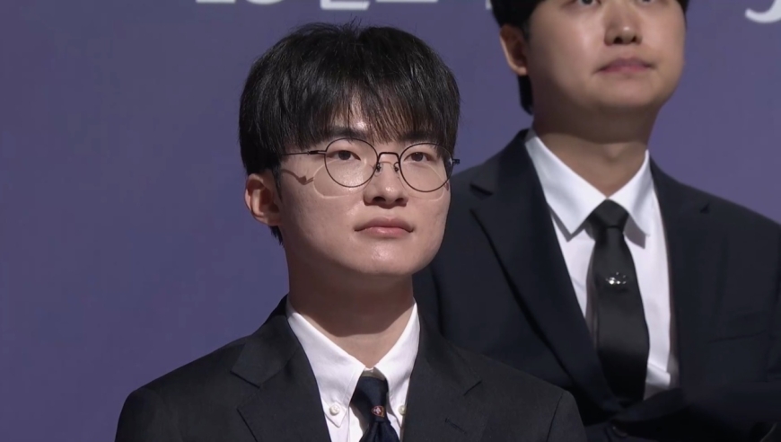 Faker中国行引热议，天价庆功宴公布，入场价9500，圈钱意图明显