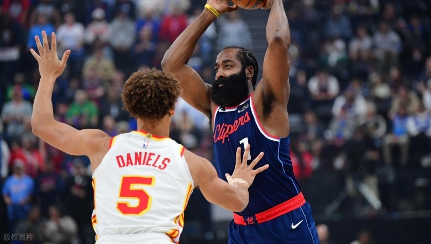 把命送场上！哈登空砍35+10+11累到虚脱！老鹰替补奇兵打爆快船！